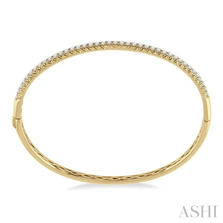 1 Ctw Round Cut Diamond Bangle in 14K Yellow Gold