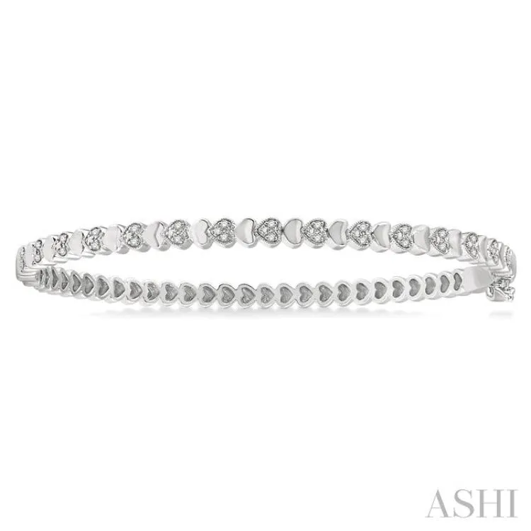 1/6 ctw Puffed Heart Plain and Round Cut Diamond Bangle in Silver