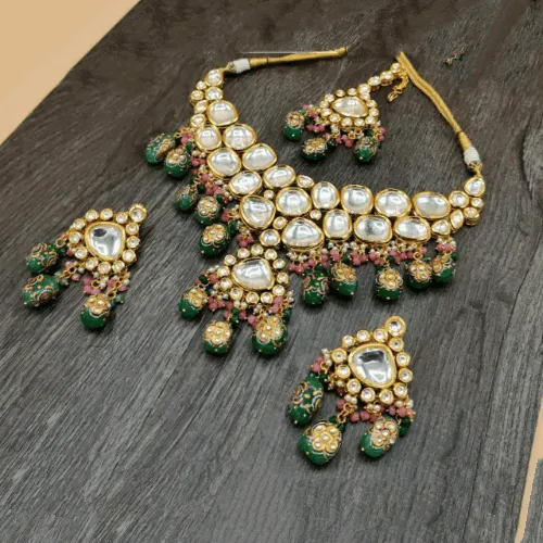 Big Kundan Drop Pendant Necklace Set