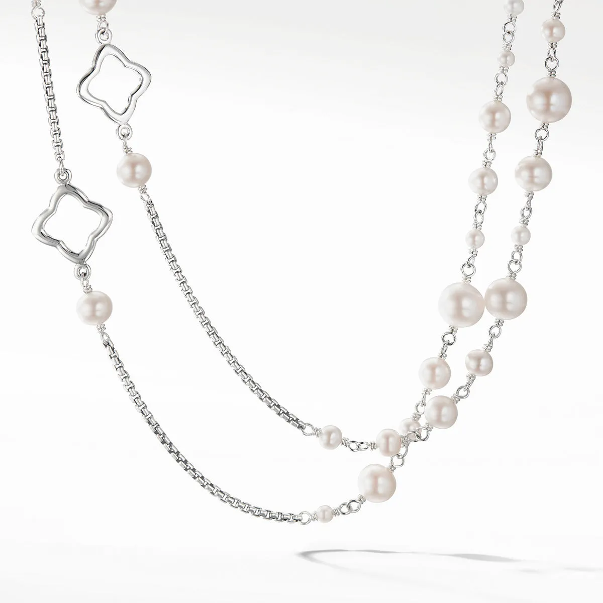 Bijoux Chain Necklace with Pearls