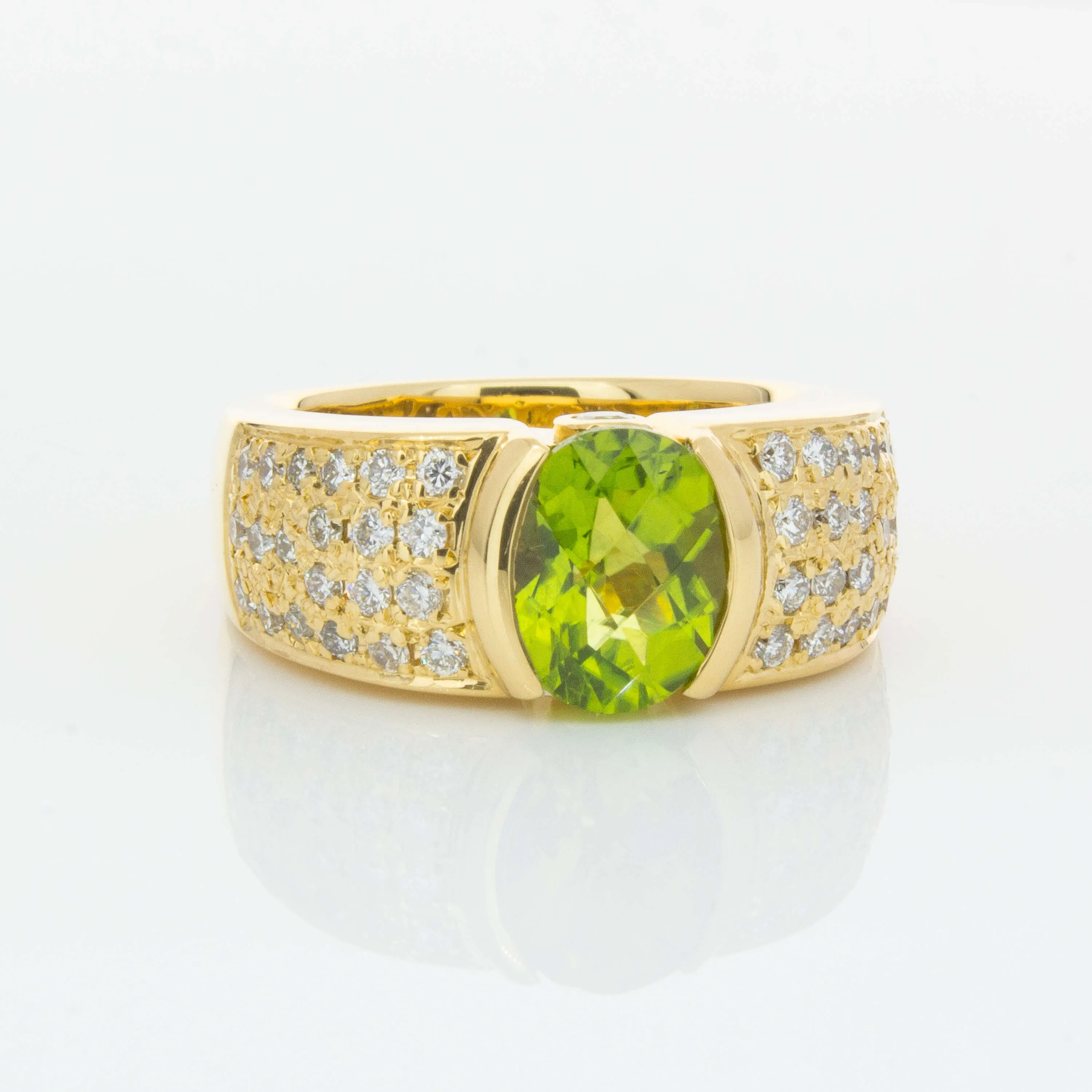 Deja Vu 18ct Yellow Gold 2.28ct Peridot & Diamond Ring