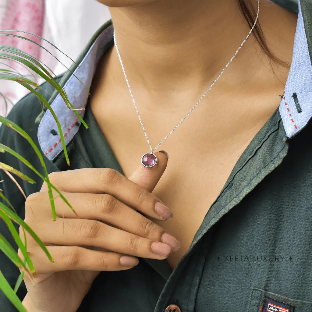 Facets Talks - Amethyst Necklace