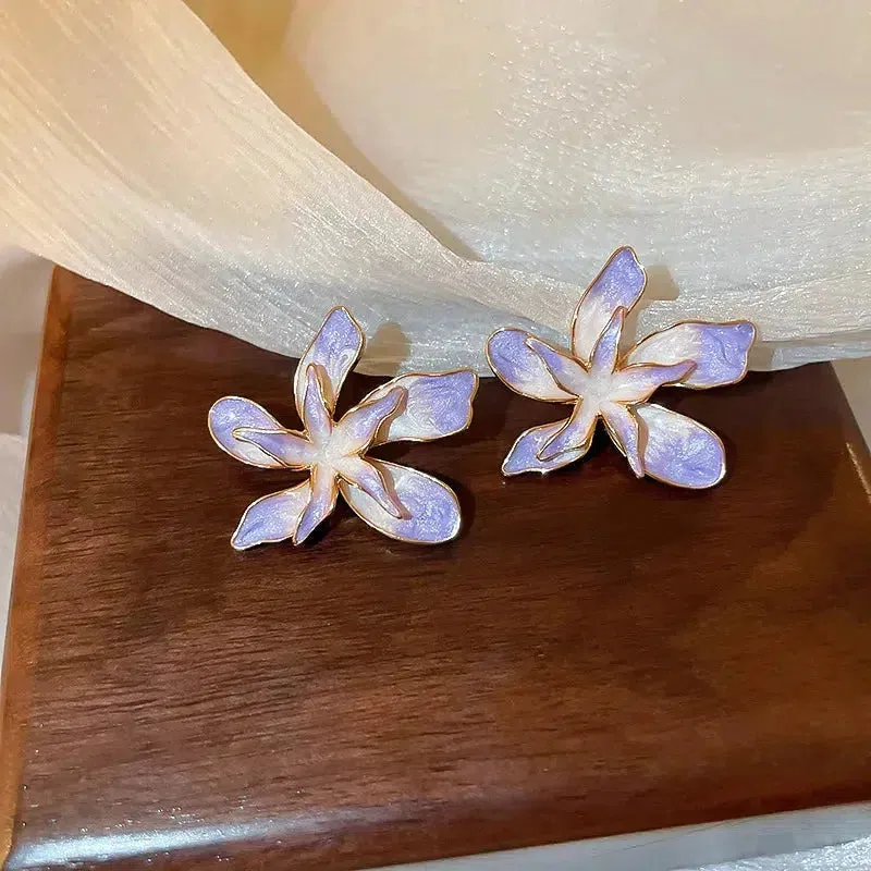 Flower Gold Stud Earrings