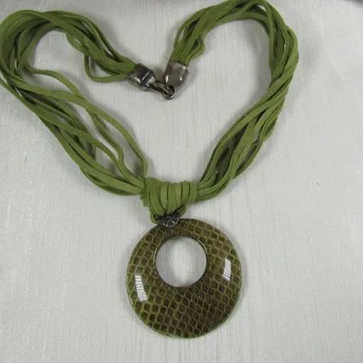 Green SnakeSkin Gemstone Pendant Necklace