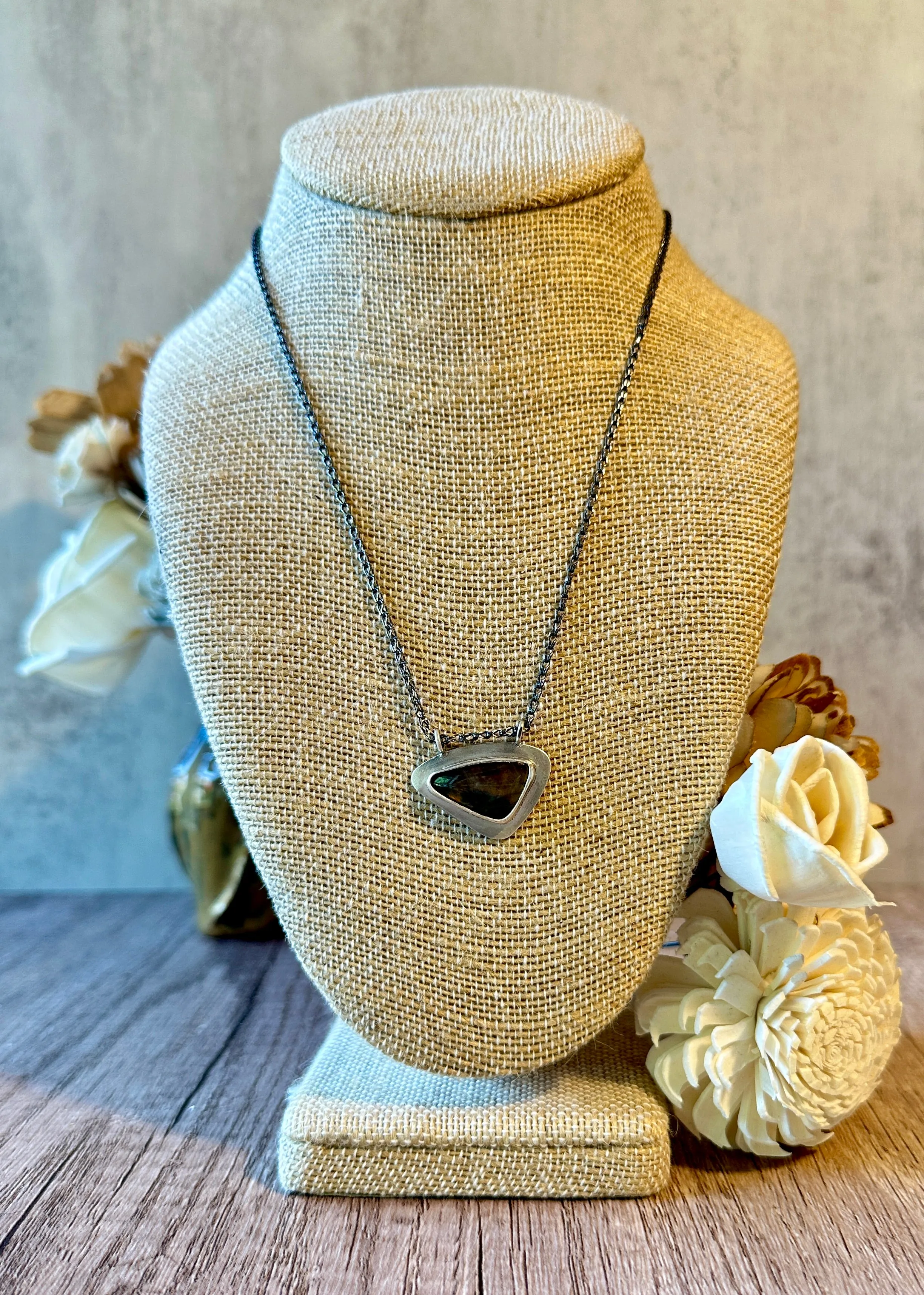 Labradorite Horizon Necklace