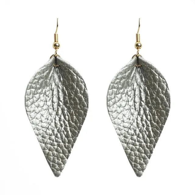 Leather earrings