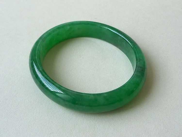 Natural Jade Bangle Jadeite Bangle Internal Diameter 53X47mm BER084