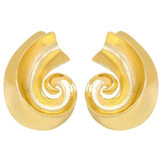 Pre Order:  Vintage Chunky Conch Earrings