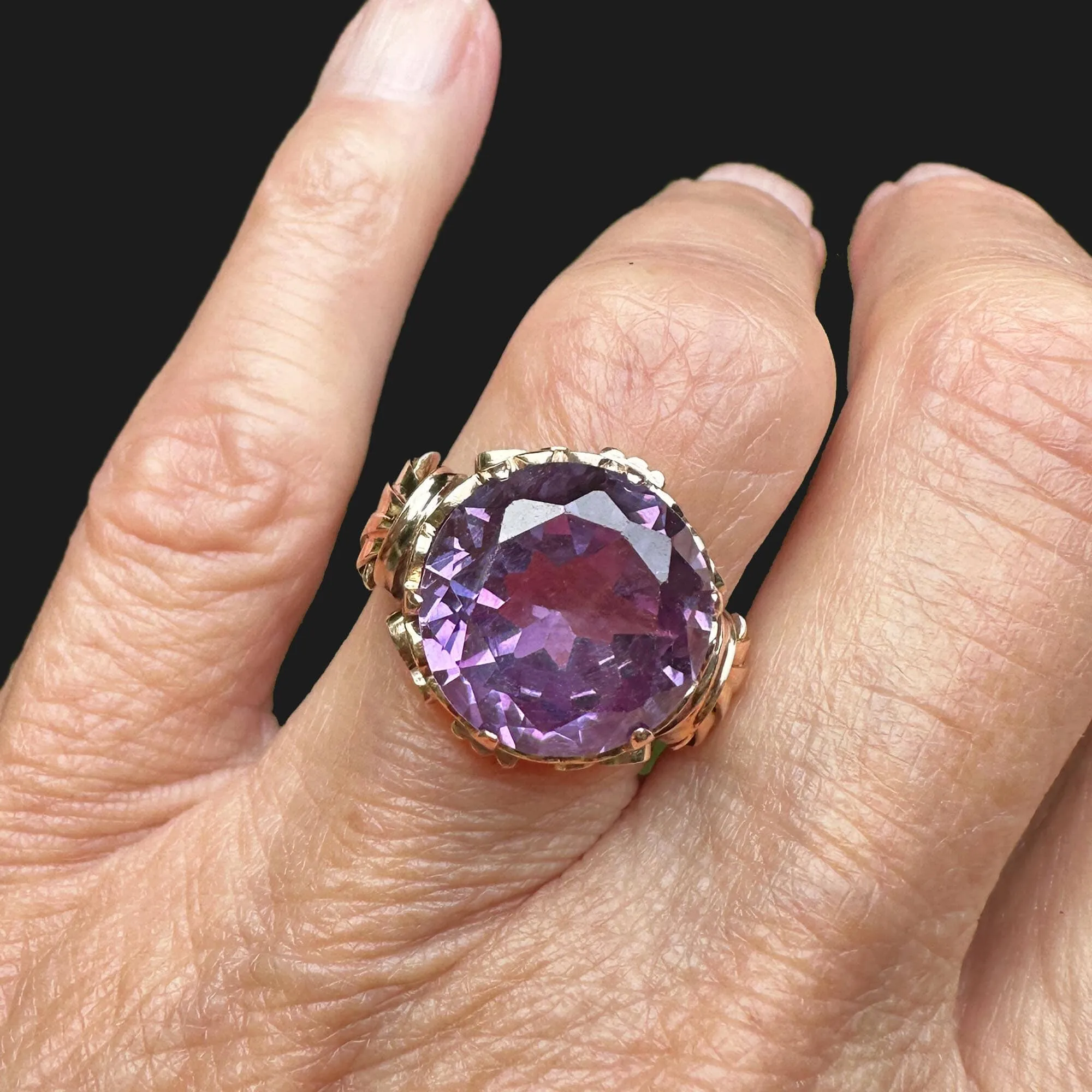 Retro 14K Gold Color Change Purple Sapphire Ring