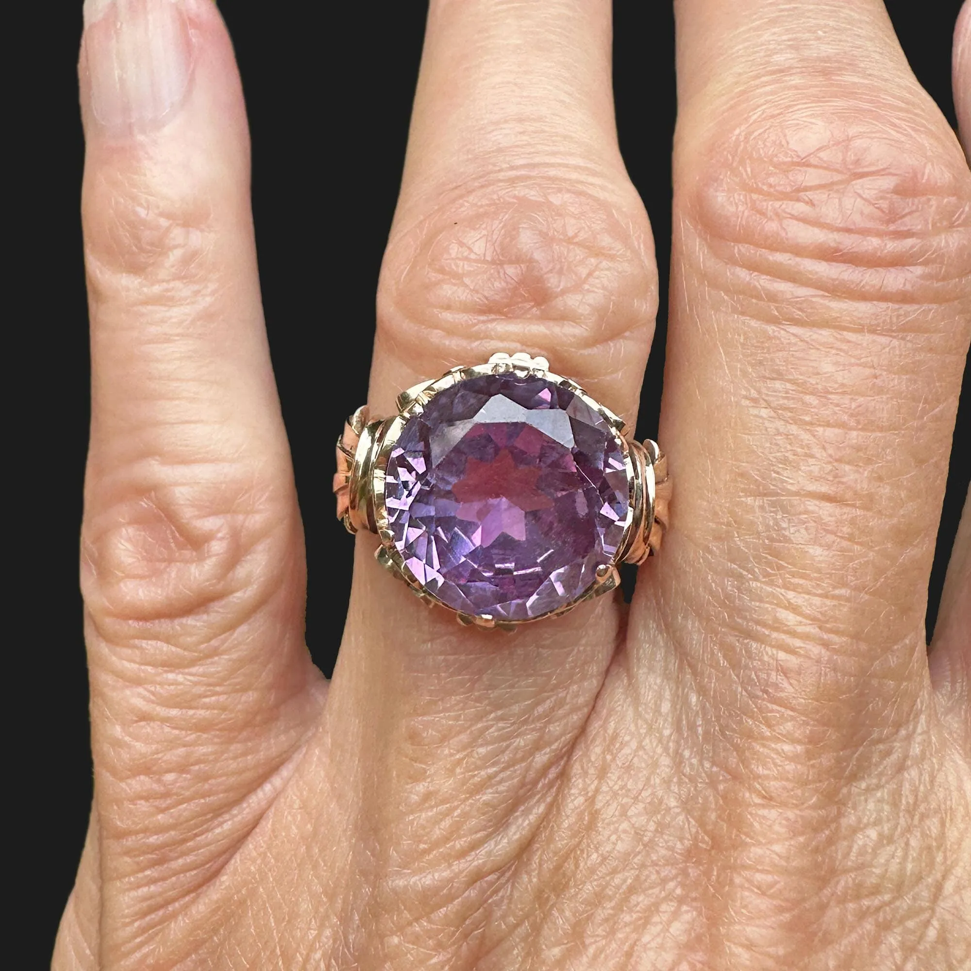 Retro 14K Gold Color Change Purple Sapphire Ring