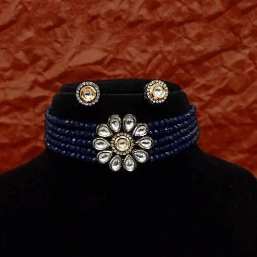 Simple Flower Choker And Earring Set