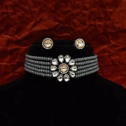 Simple Flower Choker And Earring Set