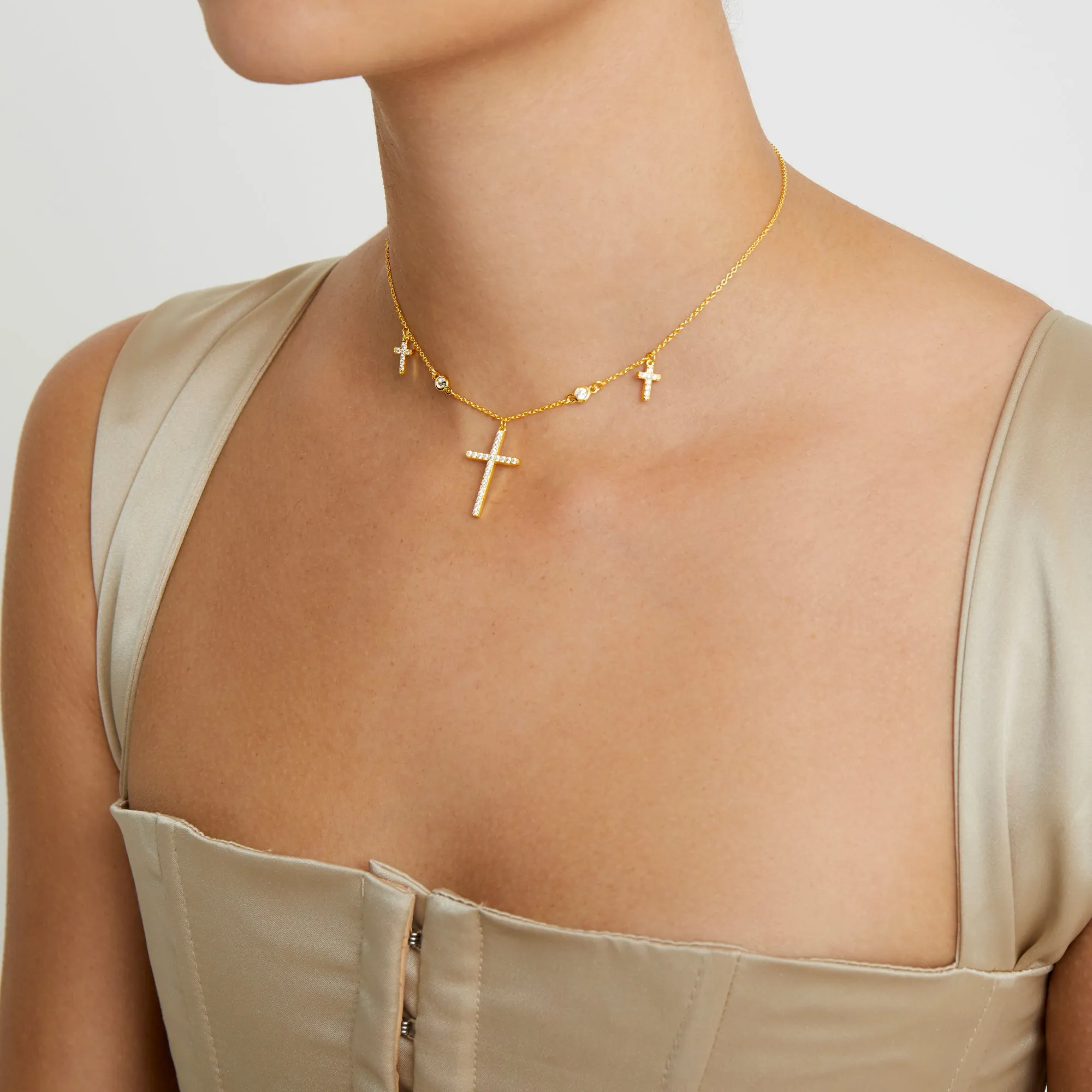 THE DAINTY CROSS CHOKER NECKLACE