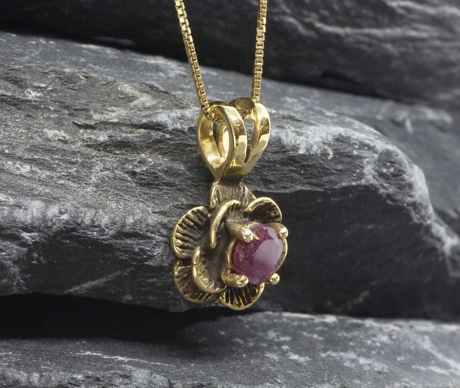 Vintage Flower Ruby Pendant - Natural Ruby Necklace, Gold Ruby Pendant